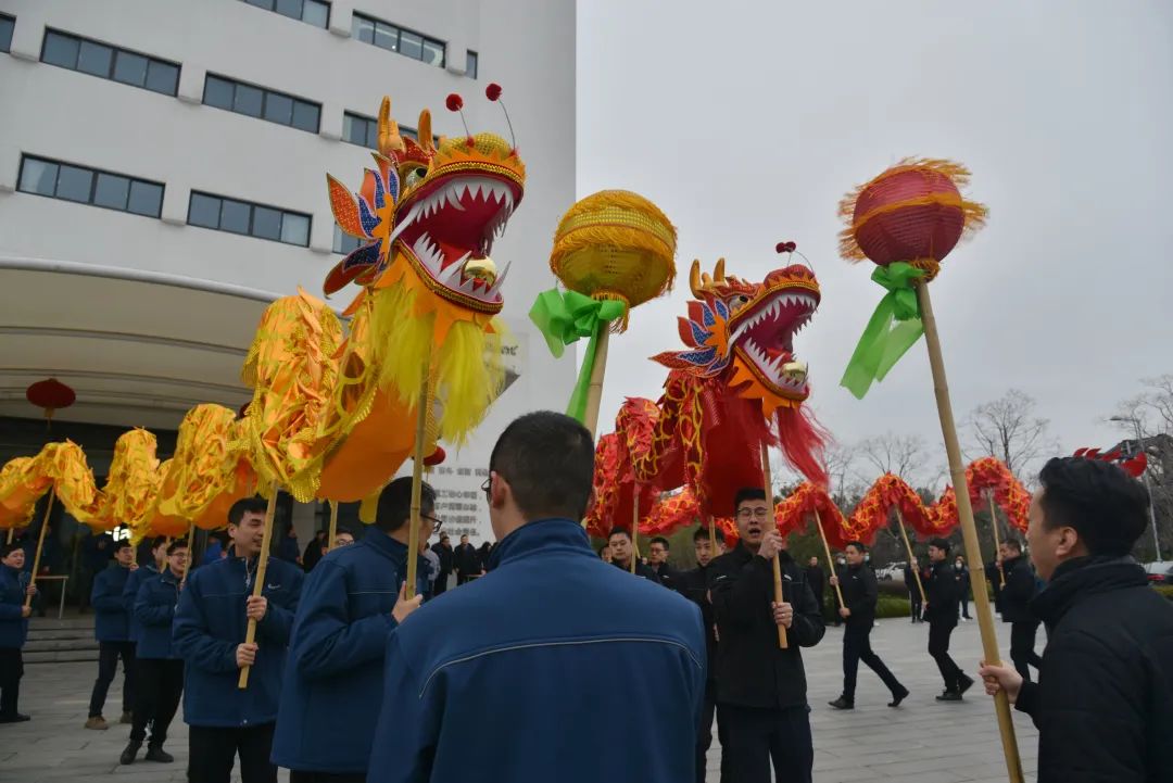 龍騰虎躍春意濃，巨人園區(qū)喜開工